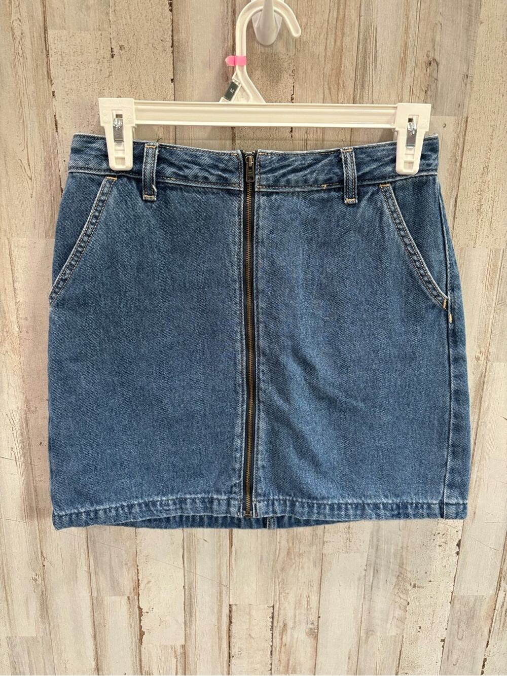 Hollister Ultra High Rise Front-Zip Denim Mini Skirt Juniors 3 Classic Summer